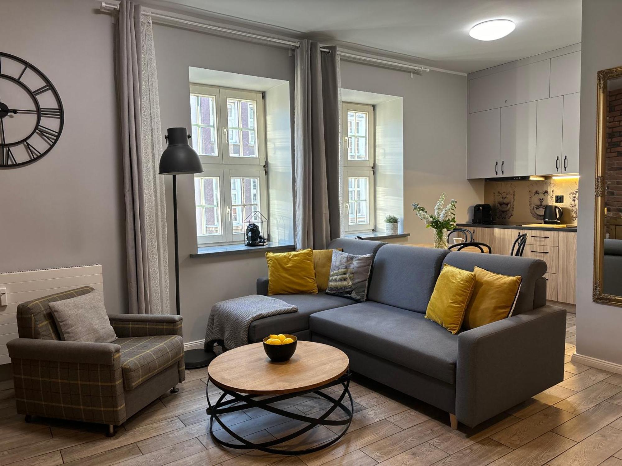 Kamienica Pod Lwem Apartment กดัญสก์ ภายนอก รูปภาพ